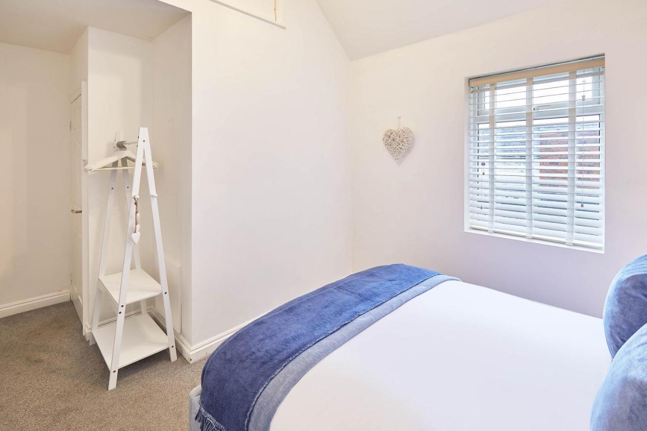 Host & Stay - Den At Westcliff Уитби Экстерьер фото